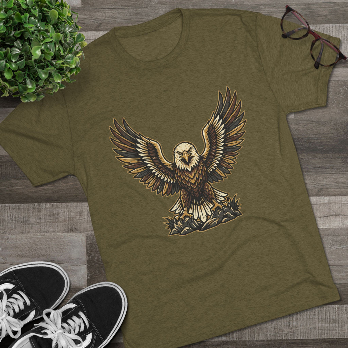 Vintage Eagle Graphic Tee — Bold Flying Eagle Illustration T-Shirt