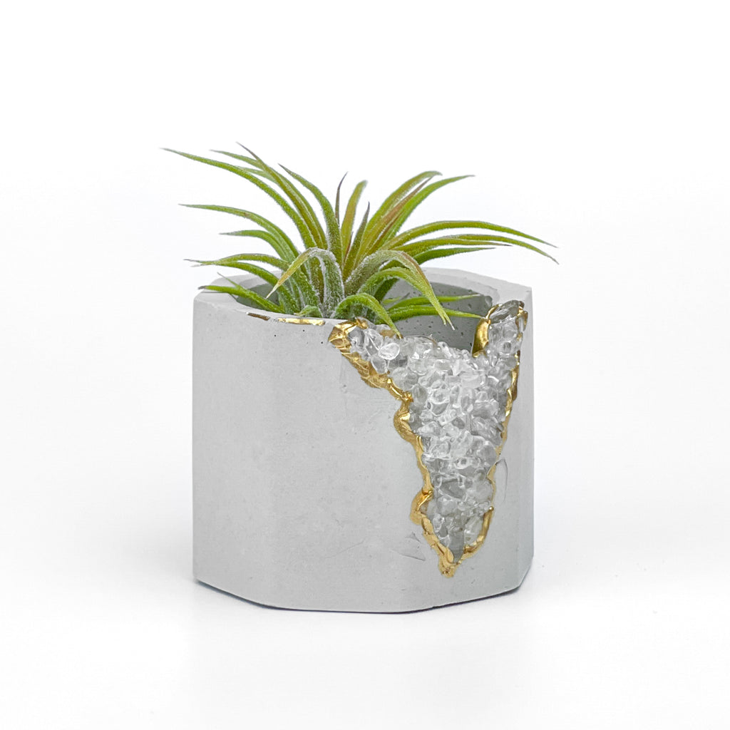 CLEAR QUARTZ GEODE PLANTER