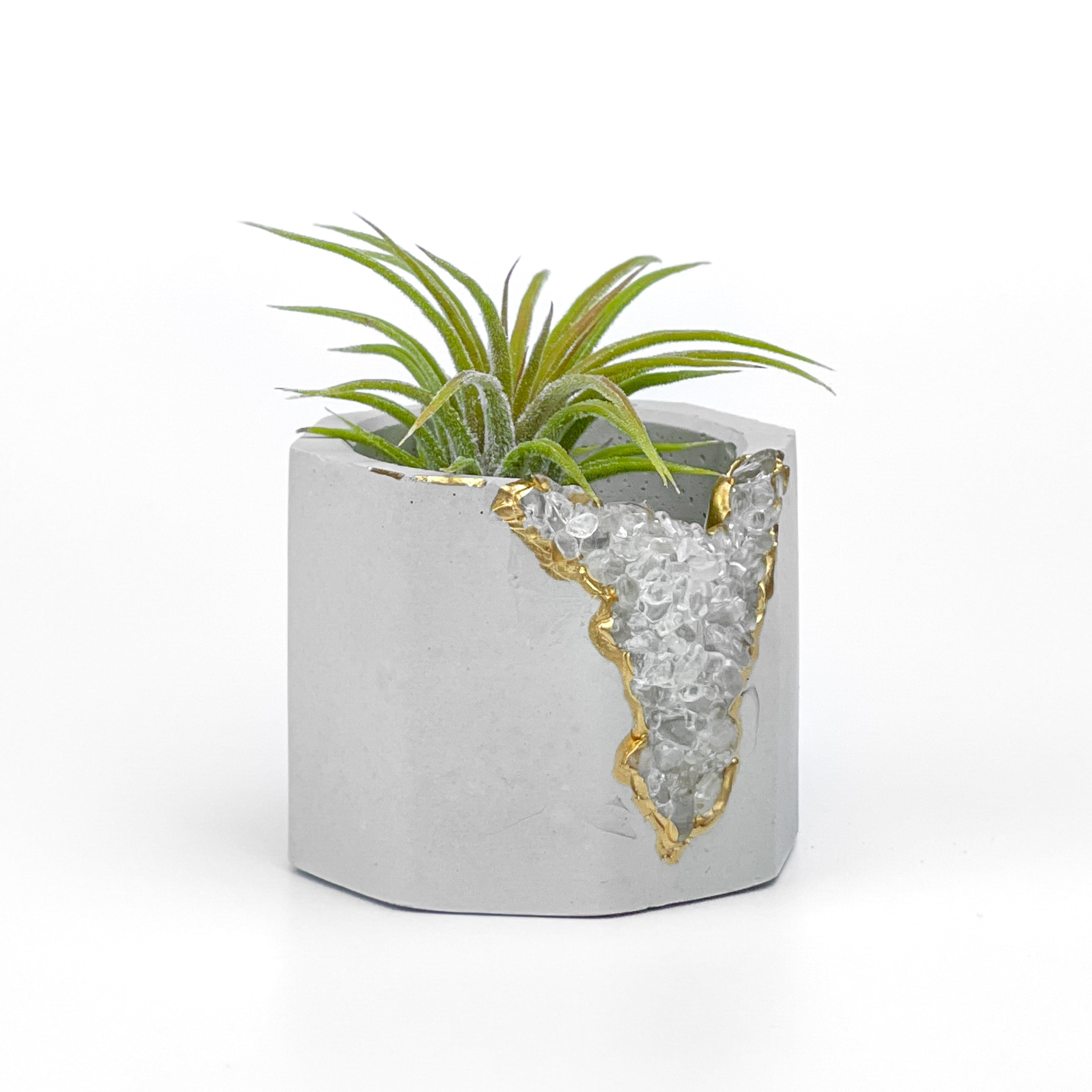 CLEAR QUARTZ GEODE PLANTER